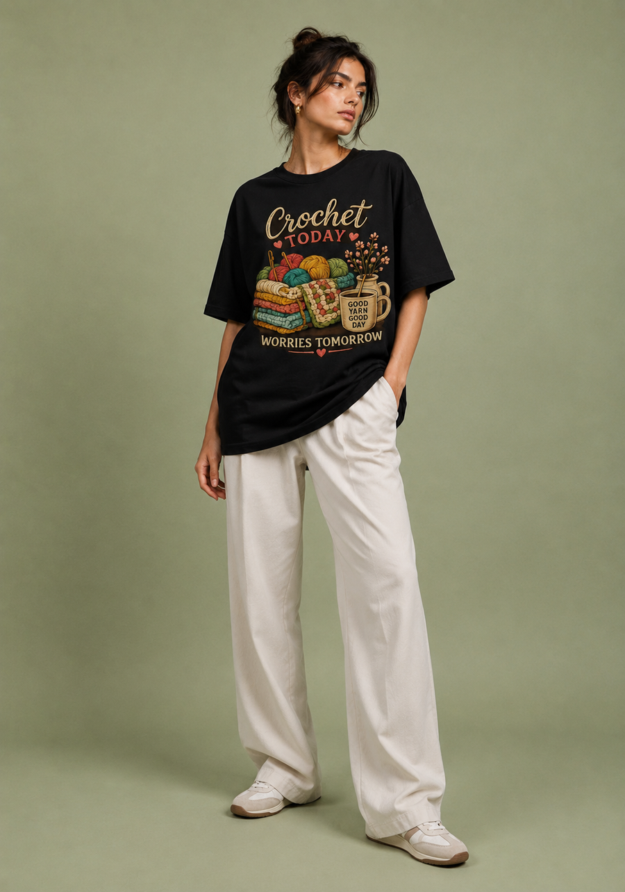 Crochet Artist- NO WORRIES - black Oversized T-Shirt